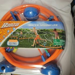 Wigglin' water sprinkler